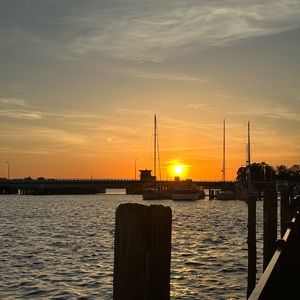 Meet your Posher, Addy